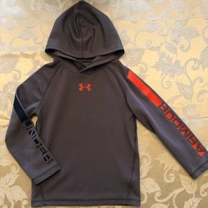 Boys Under Armour Long Sleeve Size 4
